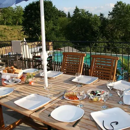 Semesterbostad Sarlat, 600 M A Pied Du Centre Historique, Maison La Salamandre