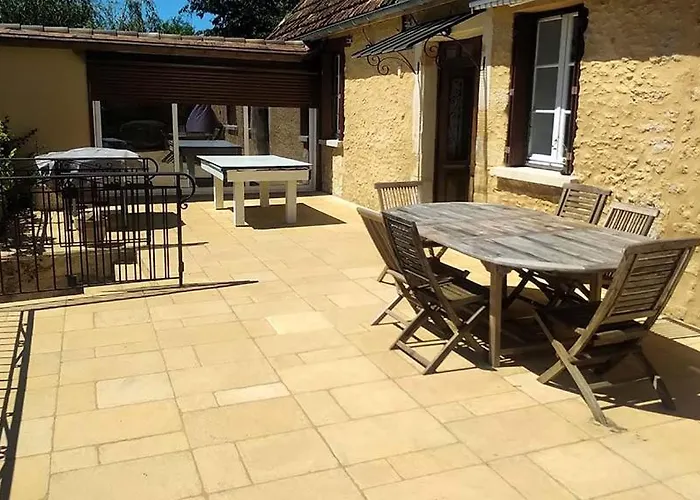 Tatil Evi Sarlat, 600 M A Pied Du Centre Historique, Maison La Salamandre *